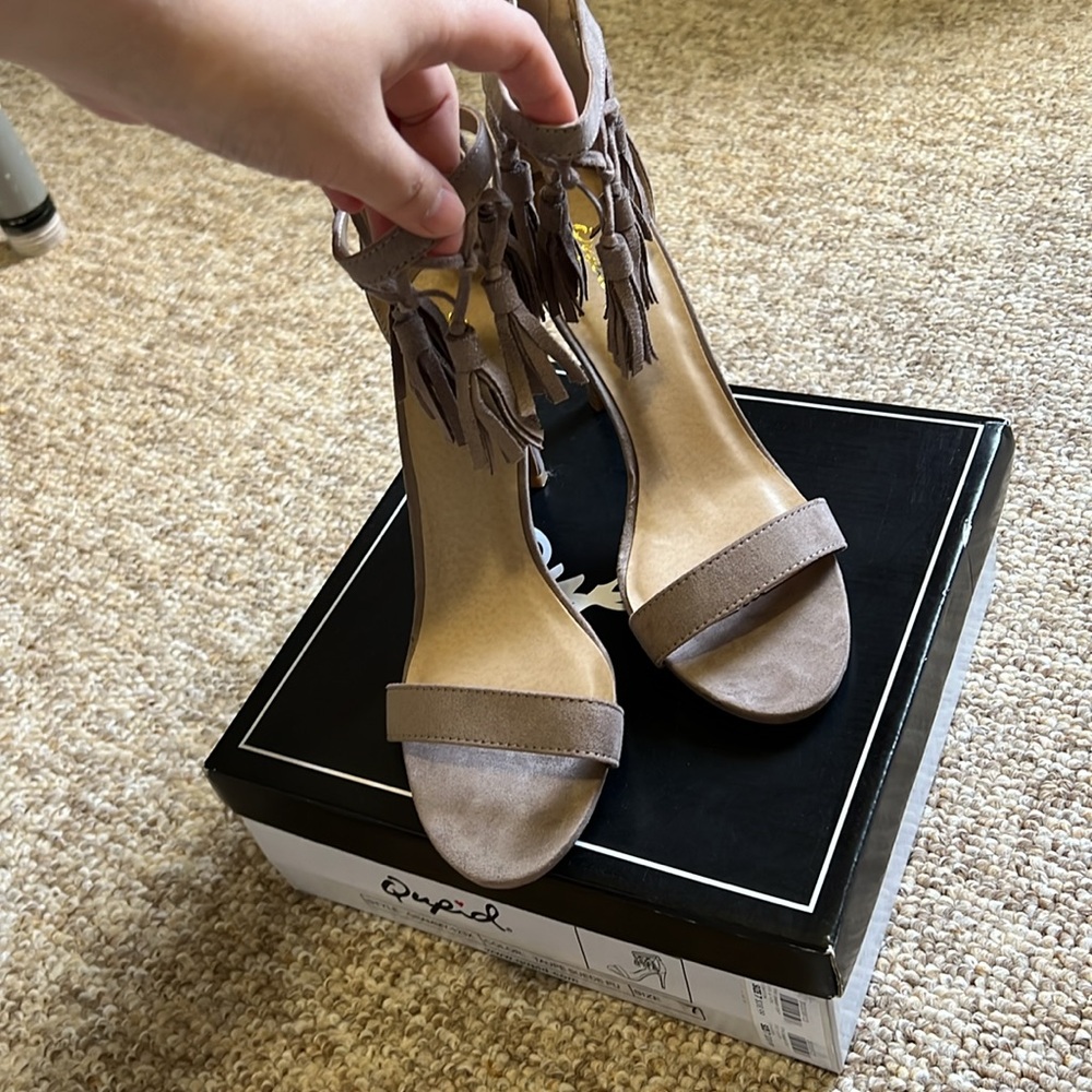 Quips Heels